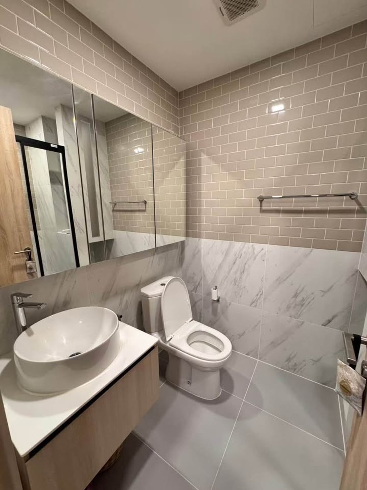 ให้เช่าคอนโดราชเทวี พญาไท : ให้เช่า ✨ XT PHAYATHAI ✨ เฟอร์นิเจอร์ และ เครื่องใช้ไฟฟ้าครบ ใกล้ BTS พญาไท