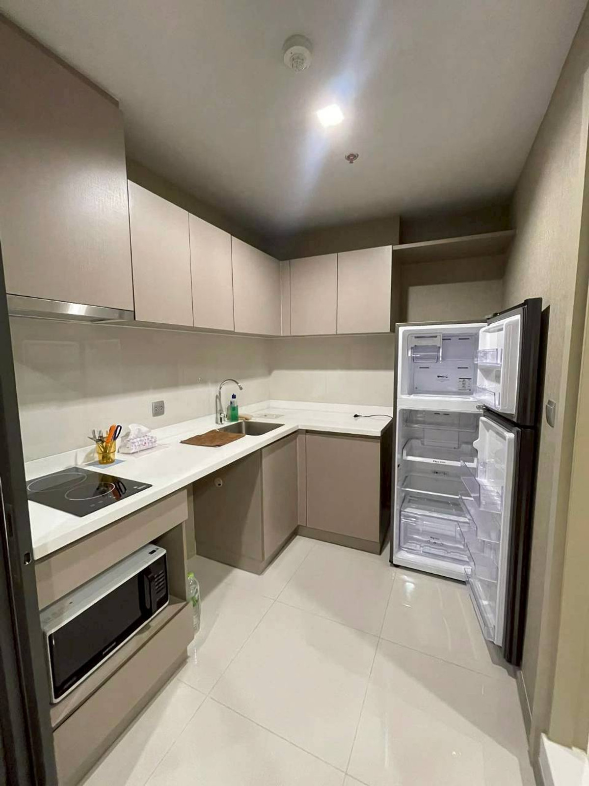 ให้เช่าคอนโดลาดพร้าว เซ็นทรัลลาดพร้าว : ✅ LFPL113 ✅ Line : @p2nproperty