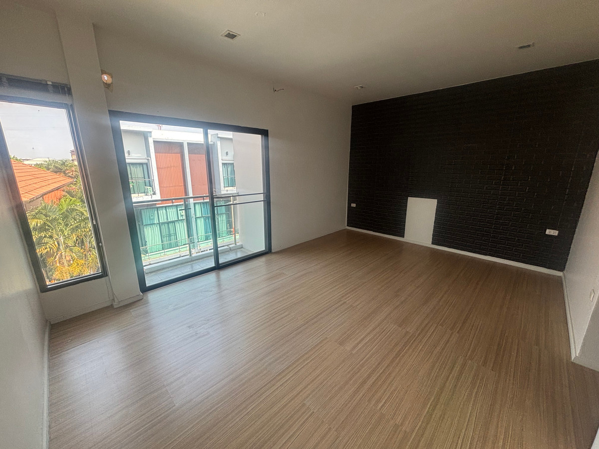 ขายทาวน์โฮมขอนแก่น : ขายด่วน เดอะ เฟล็กซ์ ทาวน์ โฮม ราคา ดี