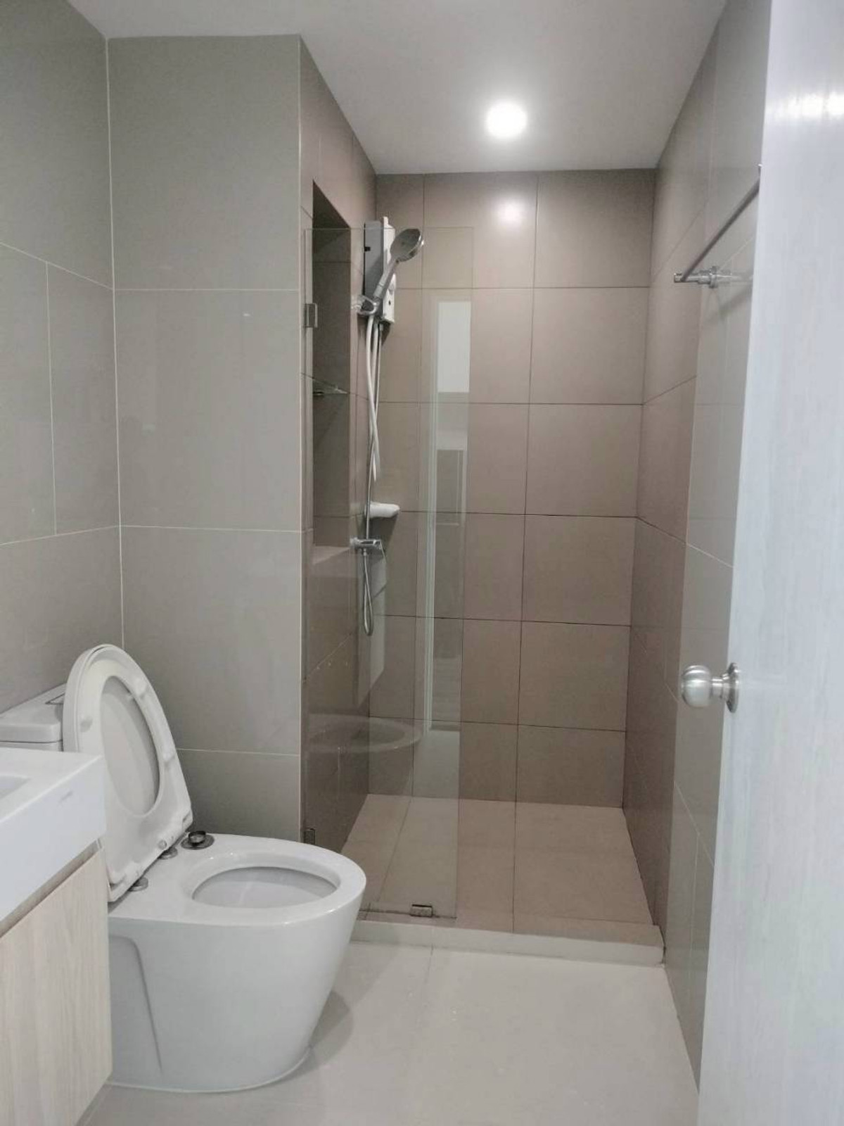 ให้เช่าคอนโดพัฒนาการ ศรีนครินทร์ : ✅ RPT267 ✅ Line : @p2nproperty