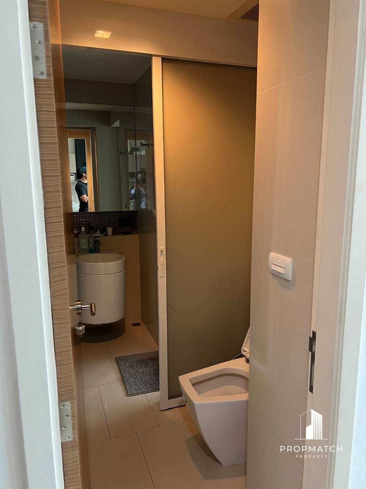 For SaleCondoSapankwai,Jatujak : 🔥Cheapest in the building🔥Rhythm phahon ari 35 Sqm 3.26 Mb 🔥Near Bts Saphan Khwai Ari, beautiful view, not blocked. 🔥If interested, contact Putter 0928895628 line: plustor_ss