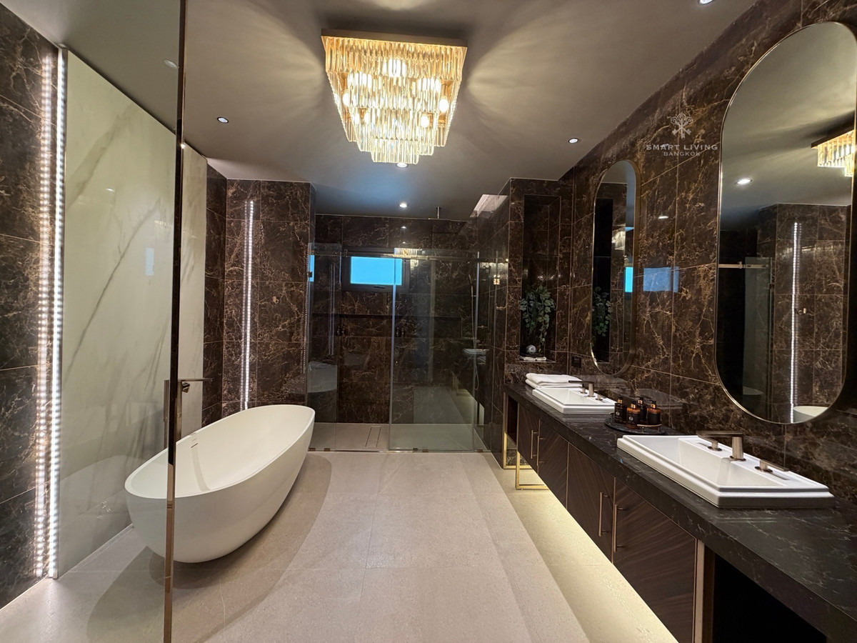 ขายบ้านแจ้งวัฒนะ เมืองทอง : บ้านหรูพร้อมลิฟต์ส่วนตัวและสระว่ายน้ำ ที่นิชดา โอนิกซ์ บ้านเดี่ยวกว้างขวาง ออกแบบในสไตล์ Art Deco หรูหรา สร้างด้วยวัสดุนำเข้าระดับพรีเมียม