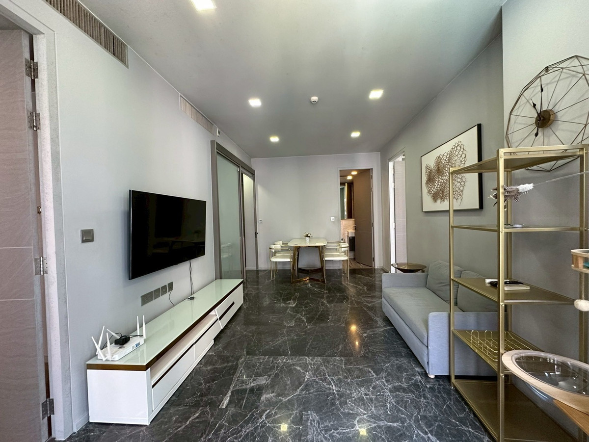 ให้เช่าคอนโดสุขุมวิท อโศก ทองหล่อ : pet friendly condo bts phromphong 2 bed for rent