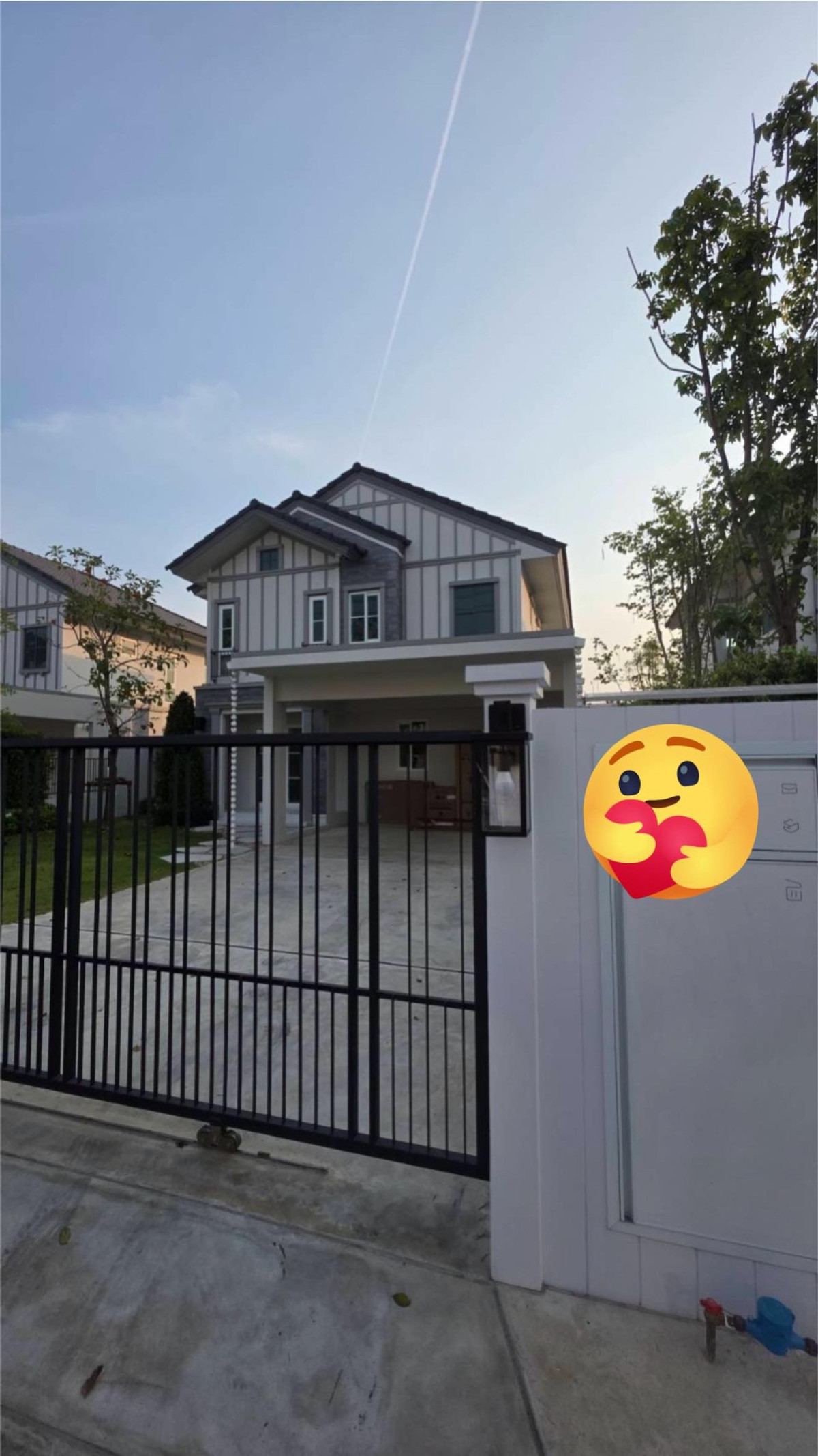 ให้เช่าบ้านบางนา แบริ่ง ลาซาล : บ้าน 2 ชั้น พร้อมเฟอร์นิเจอร์ ตกแต่งสวยงาม ให้เช่า ย่านบางแก้ว-บางนา ใกล้โรงพยาบาลสินแพทย์ เทพารักษ์ เพียง 3.3 กม.