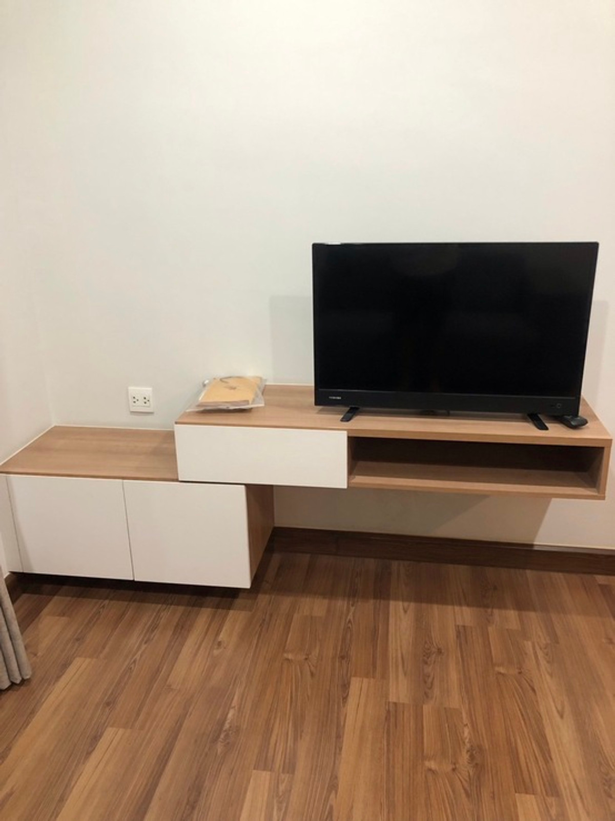 ขายคอนโดรัตนาธิเบศร์ สนามบินน้ำ พระนั่งเกล้า : 💖💖ขาย ราคาถูก Centric Tiwanon Station / 2 ห้องนอน 2 ห้องน้ำ มี ระเบียง ราคาเพียง 4.1 ล้านบาท// สนใจสอบถามได้นะคะ  LINE  ID = atfirm2010  💖💖