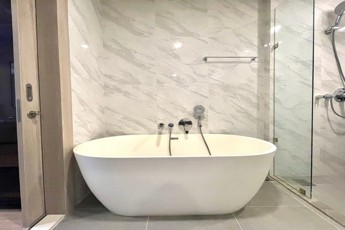 ให้เช่าคอนโดสุขุมวิท อโศก ทองหล่อ : 🔥 สำหรับเช่า !! ห้องกว้าง, ห้องหายาก !!🔥 Code C20260100052..........Fynn Sukhumvit 31, 2 ห้องนอน, 2 ห้องน้ำ, แต่งครบ, สไตล์โมเดิร์น, พร้อมเข้าอยู่📣📣