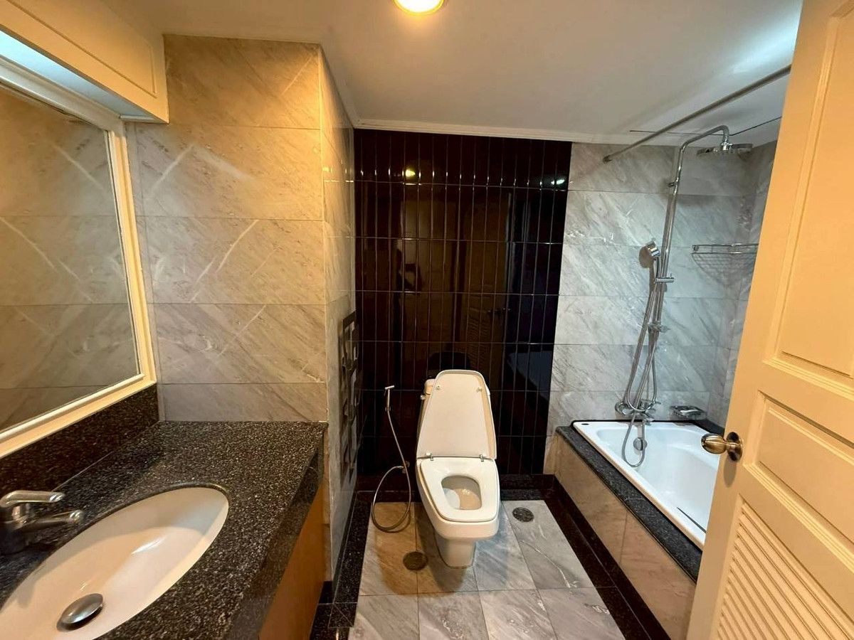 ให้เช่าคอนโดสุขุมวิท อโศก ทองหล่อ : ✅ LANS102 ✅ Line : @p2nproperty