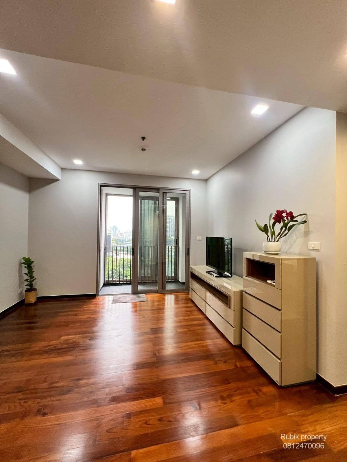 ขายคอนโดสุขุมวิท อโศก ทองหล่อ : ✨ ขายคอนโด Aston Morph 38 – Luxury Low-Rise ใกล้ BTS ทองหล่อ RB1659 คอนโดสไตล์ลักชัวรีในซอยสุขุมวิท 38 ทำเลเงียบสงบ เป็นส่วนตัว เดินทางสะดวก ทั้งสุขุมวิท–พระราม 4