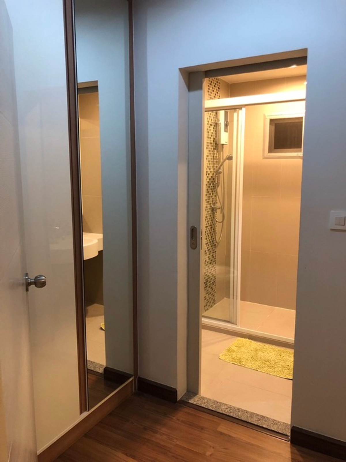 ขายคอนโดรัตนาธิเบศร์ สนามบินน้ำ พระนั่งเกล้า : 💖💖ขาย ราคาถูก Centric Tiwanon Station / 2 ห้องนอน 2 ห้องน้ำ มี ระเบียง ราคาเพียง 4.1 ล้านบาท// สนใจสอบถามได้นะคะ  LINE  ID = atfirm2010  💖💖