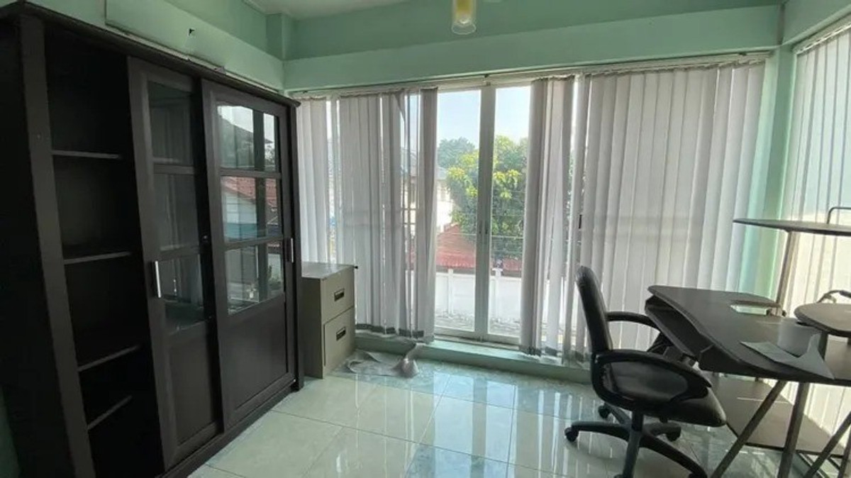 For RentHousePattanakan, Srinakarin : House for rent, Kheha Nakhon Village 3, Soi Phatthanakan 50, size 4 bedrooms.