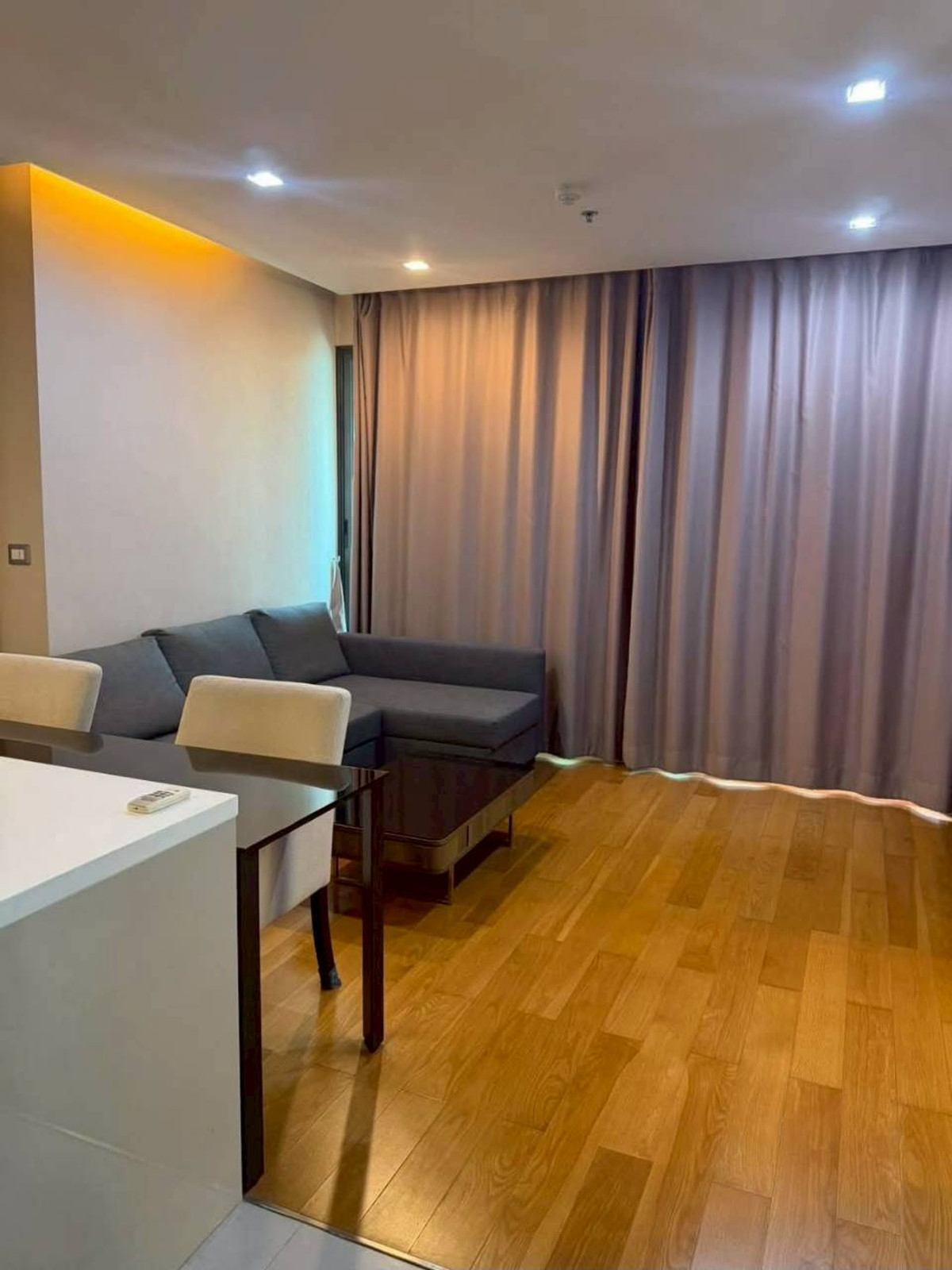 For RentCondoSathorn, Narathiwat : ✅ DADS112 ✅ Line : @p2nproperty