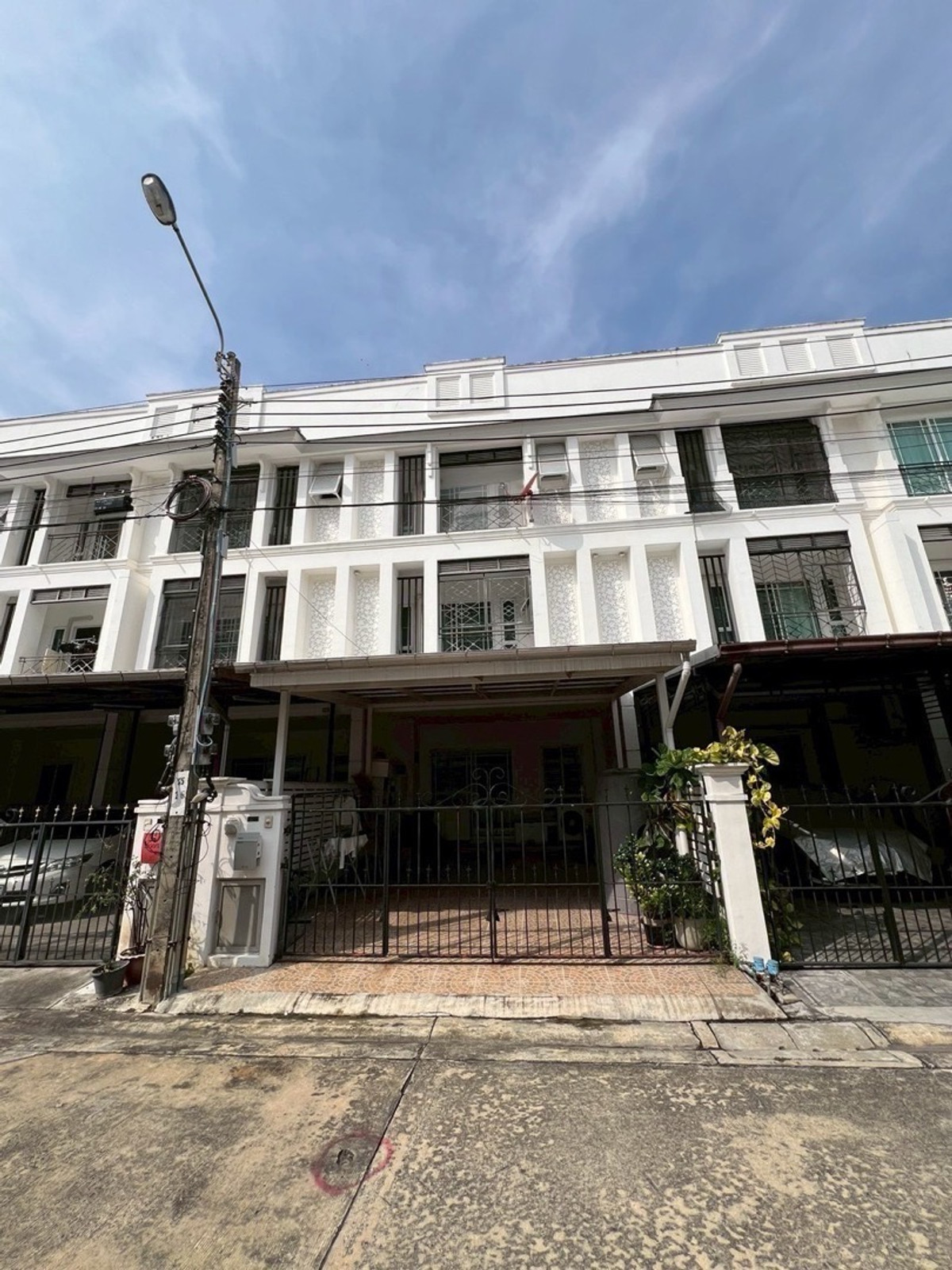 ขายทาวน์โฮมปิ่นเกล้า จรัญสนิทวงศ์ : ขายทาวน์โฮม ชวนชื่นจรัญ 3 