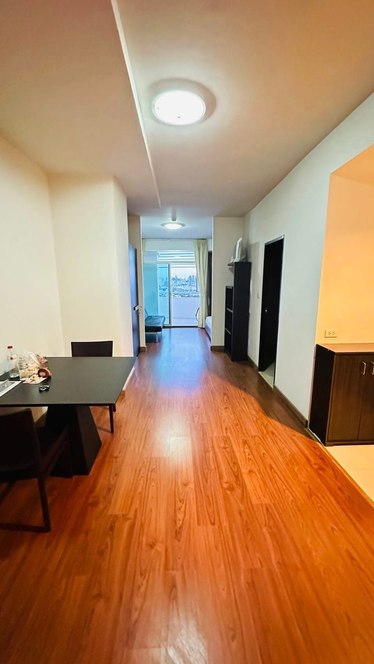 ขายคอนโดลาดพร้าว เซ็นทรัลลาดพร้าว : 🔥 ขาย 🔥  เดอะ เซสท คอนโด - The Zest Condo / 1 ห้องนอน AON097