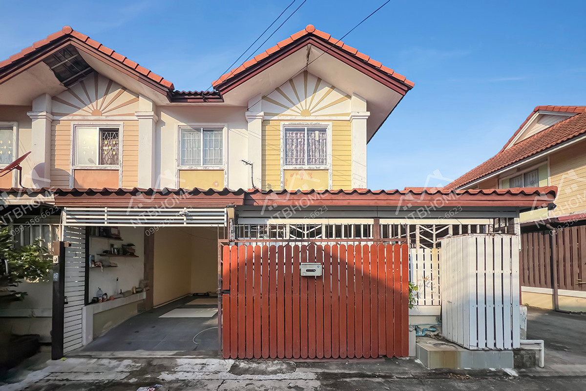 For SaleTownhomeNonthaburi, Bang Yai, Bangbuathong : Baan Pruksa 38/1 (Bang Kruai-Sai Noi), corner plot, complete extension, close to the Purple Line.
