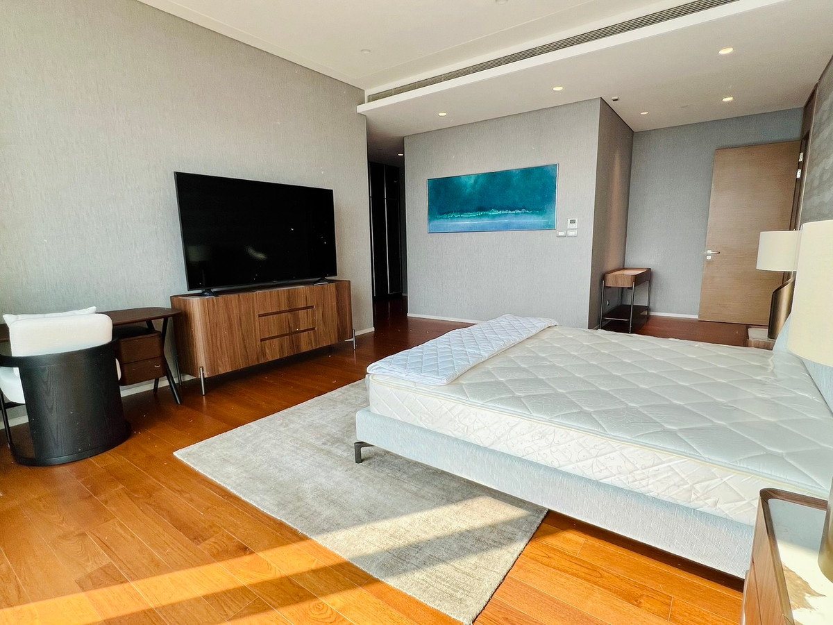 คอนโดวิทยุ ชิดลม หลังสวน : ✨ขาย/ให้เช่าคอนโดสุดหรูที่ The Residences at Sindhorn Kempinski 4 ห้องนอน พื้นที่กว้าง ตกแต่งสวย เฟอร์นิเจอร์ครบ ระเบียงใหญ่ วิวสวยมาก ใกล้ BTS ราชดำริ