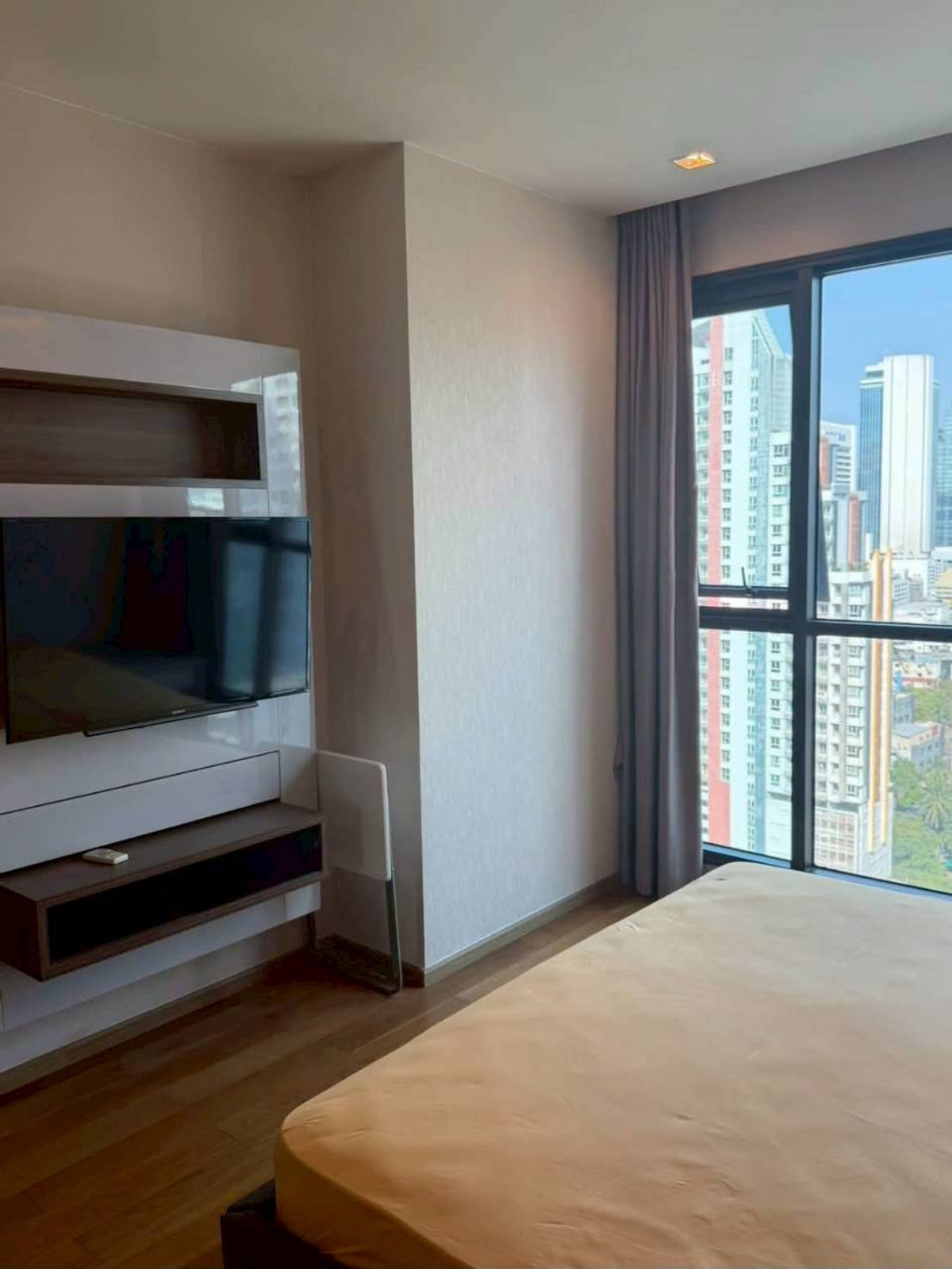 For RentCondoSathorn, Narathiwat : ✅ DADS112 ✅ Line : @p2nproperty