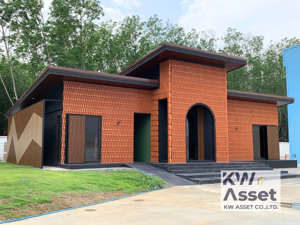 For SaleFactorySriracha Laem Chabang Ban Bueng : Factory for sale, 3,300 sq m., land 5-2-70 rai, has R.R. 106 📍Nong Irun, Ban Bueng, Chonburi 🟨Land layout yellow #KWASSET