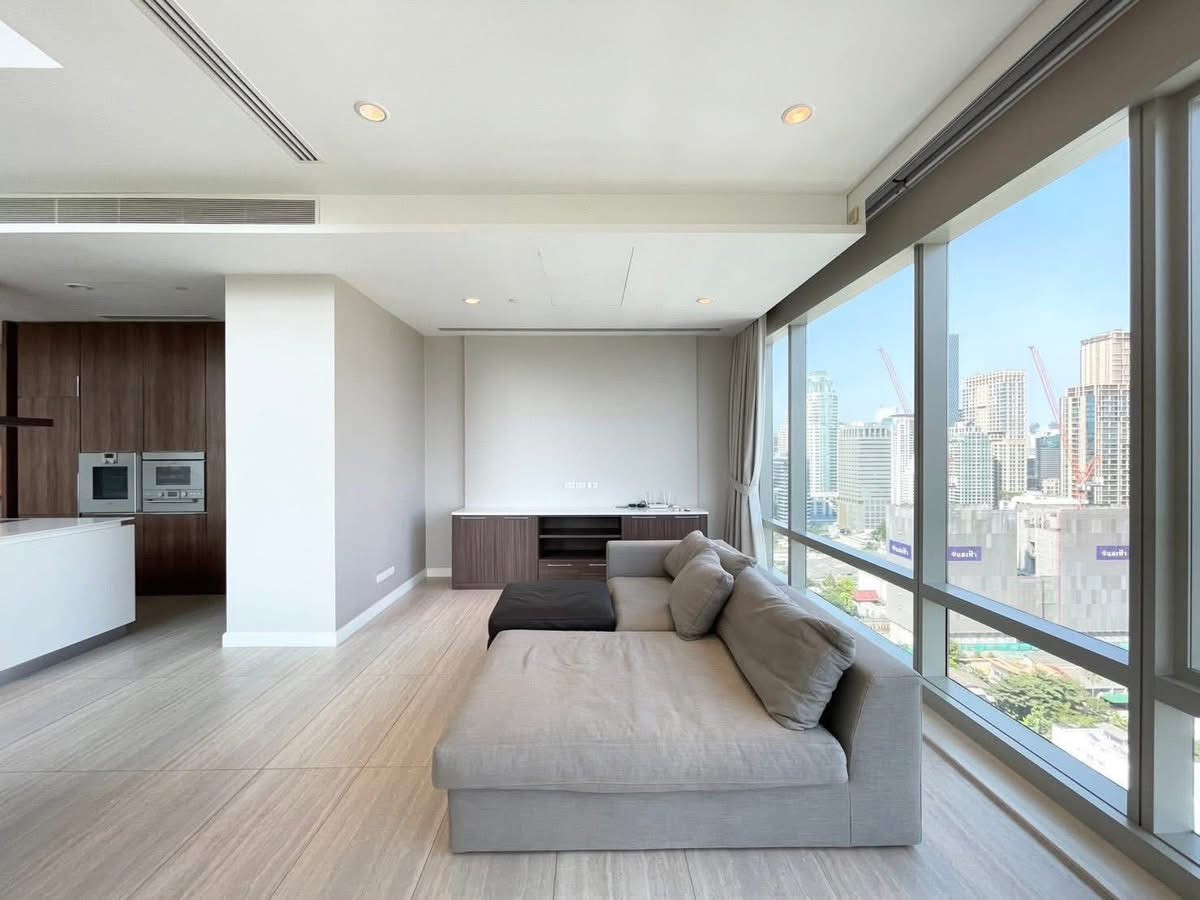 คอนโดวิทยุ ชิดลม หลังสวน : 🍃ขาย/ให้เช่าคอนโดDuplexฟรีโฮลด์ที่ 185 ราชดำริ 5 ห้องนอน ห้องใหญ่ เฟอร์นิเจอร์ครบ บนถนนราชดำริ มีพื้นที่ใช้สอย 339.12 ตร.ม. 