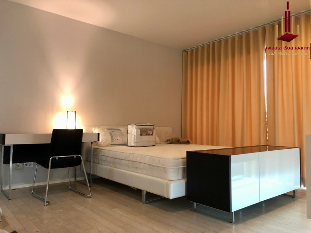 For SaleCondoSukhumvit, Asoke, Thonglor : ✨ For Sale: Noble Solo✨💰 Only 4,950,000 THB