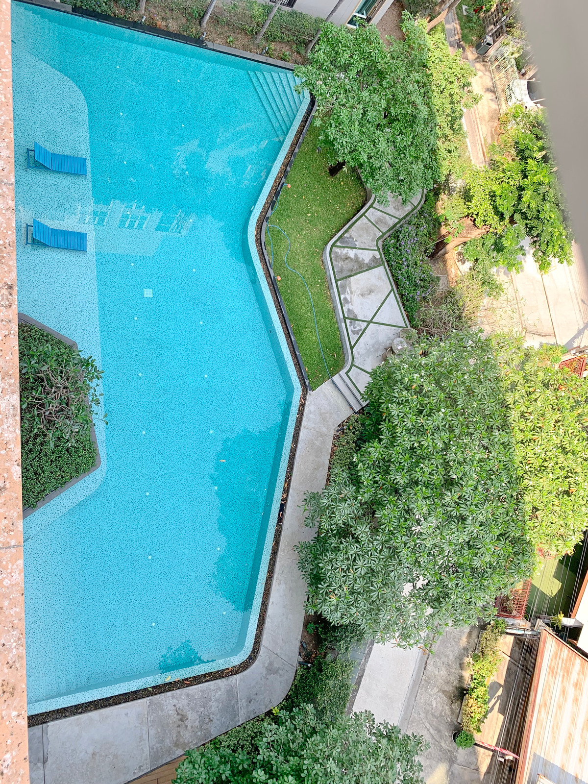 For SaleCondoPattanakan, Srinakarin : Sale 1 bedroom 8th floor pool view, The Key Udomsuk 