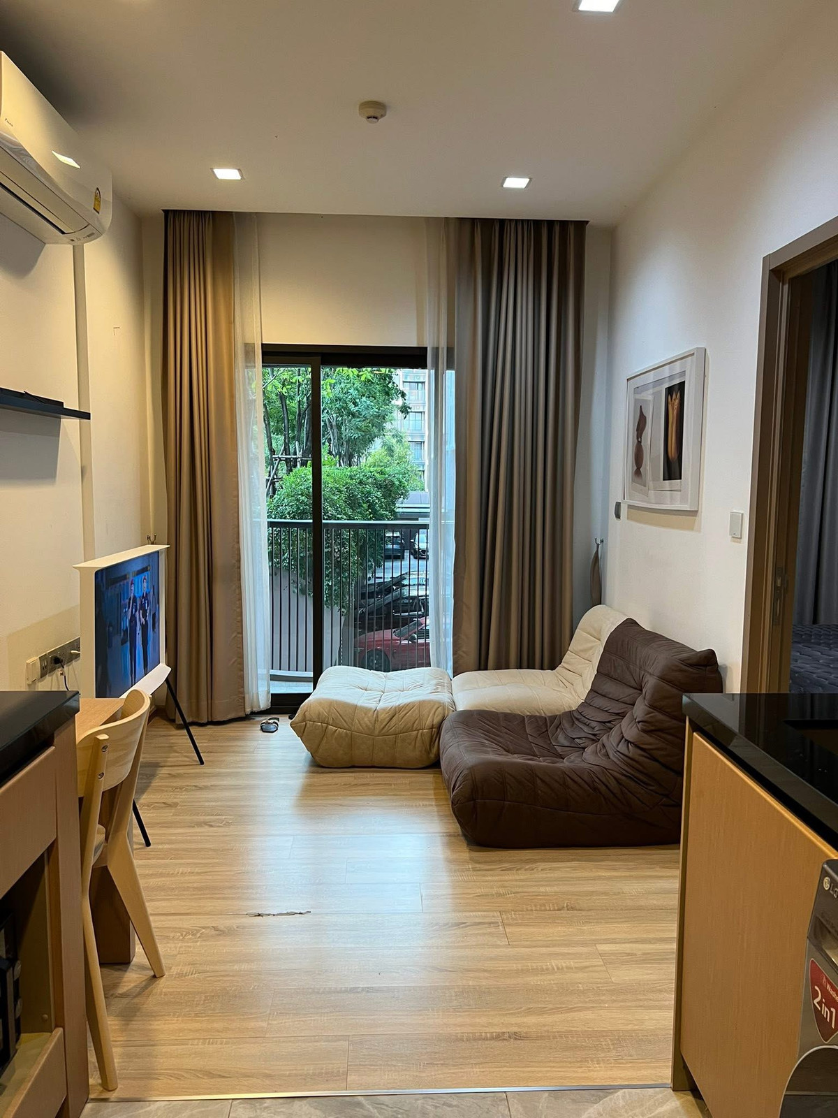 For SaleCondoOnnut, Udomsuk : Resort style condo, warm and inviting, garden view.