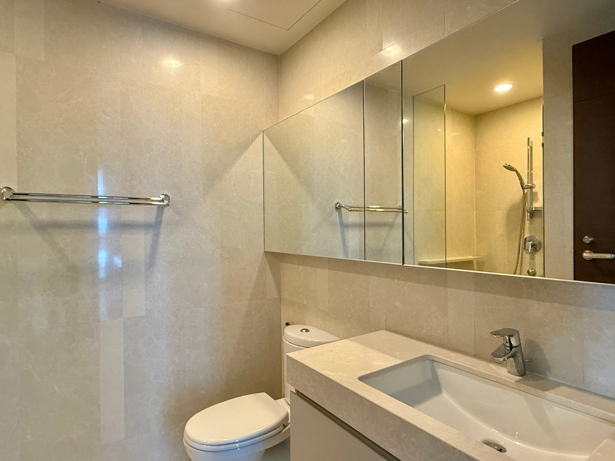 ให้เช่าคอนโดสุขุมวิท อโศก ทองหล่อ : คอนโด 2 ห้องนอน อยู่ใจกลางทองหล่อ 