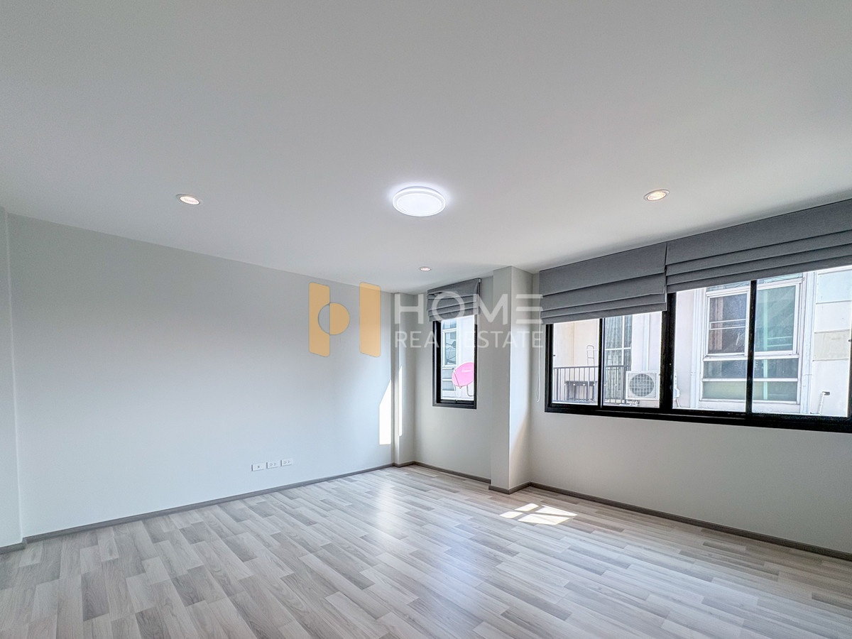 ขายโฮมออฟฟิศลาดพร้าว101 แฮปปี้แลนด์ : ใหม่มือหนึ่ง เริ่มต้น 6.5 ล้าน 🔥 ภัสสลินย์ โฮม ออฟฟิศ ลาดพร้าว 101 / 4 ห้องนอน (ขาย), Pasaliin Home Office Lat Phrao 101 / 4 Bedrooms (FOR SALE) TPM319