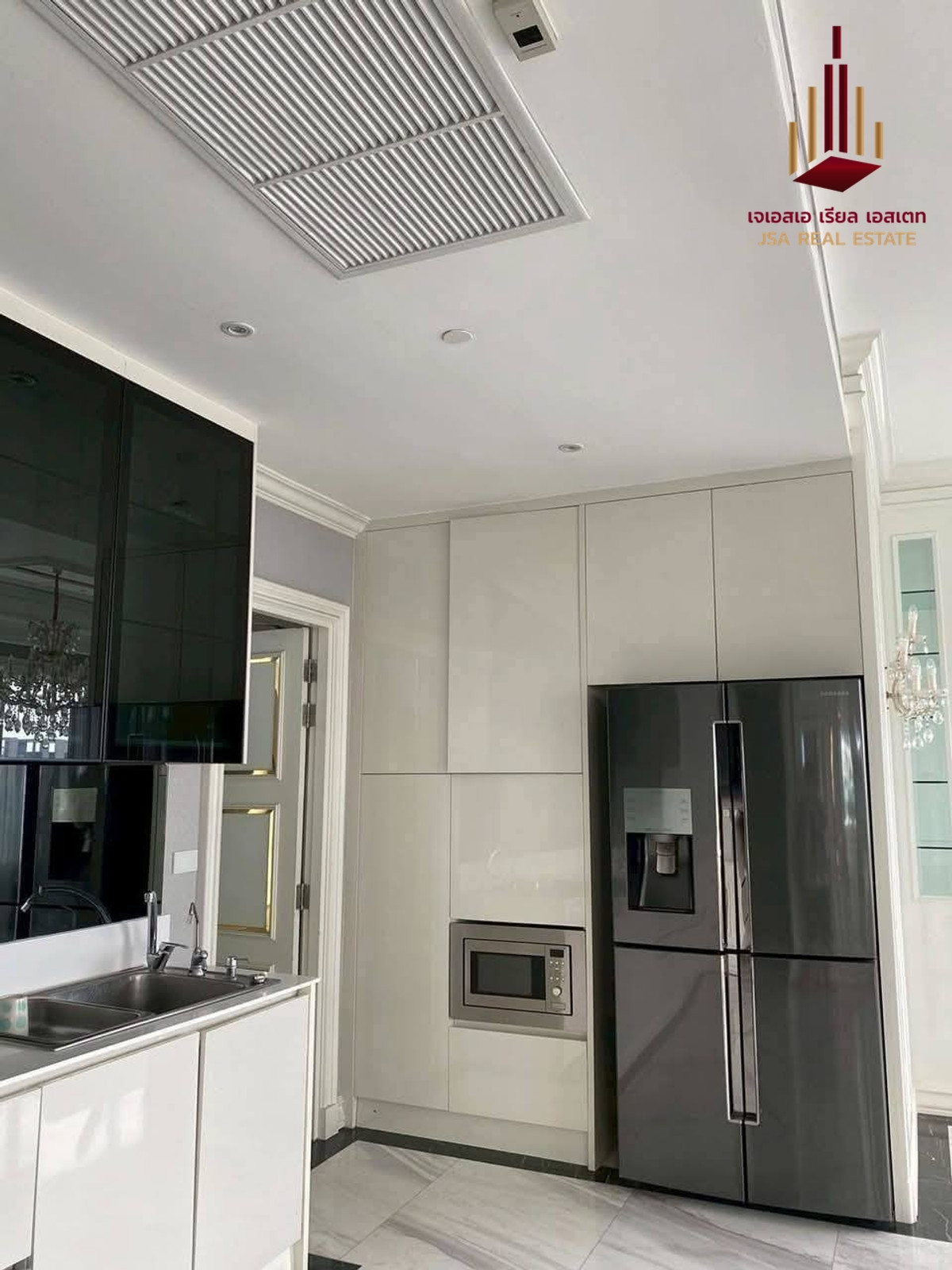 ให้เช่าคอนโดพระราม 9 เพชรบุรีตัดใหม่ RCA : ✨ For Rent: Q Asoke Condo ✨ 💰 Only 260,000 THB/month