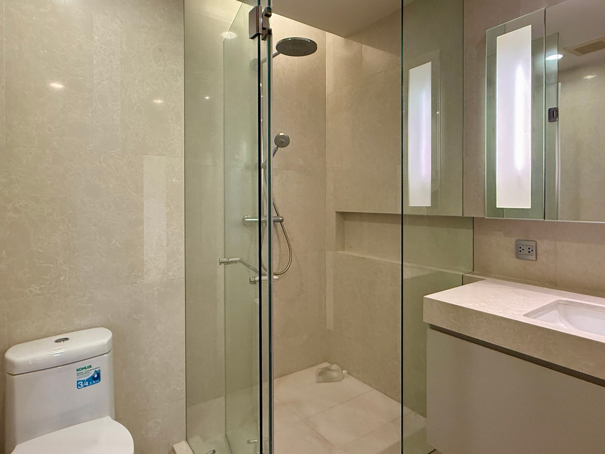 ให้เช่าคอนโดสุขุมวิท อโศก ทองหล่อ : คอนโด 2 ห้องนอน อยู่ใจกลางทองหล่อ 