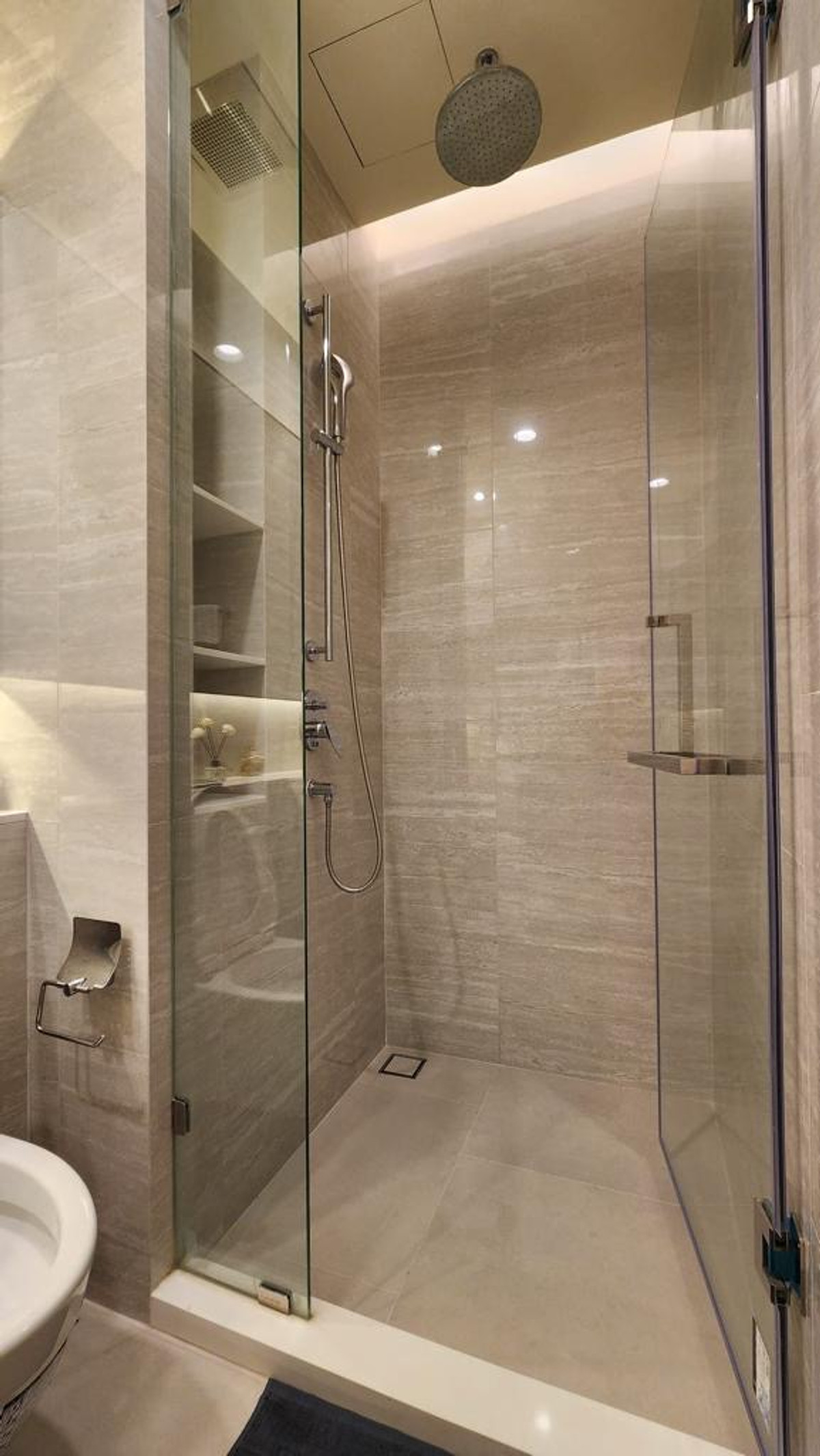 ให้เช่าคอนโดสาทร นราธิวาส : เช่า Anil Sathorn 12 1นอน 1น้ำ 