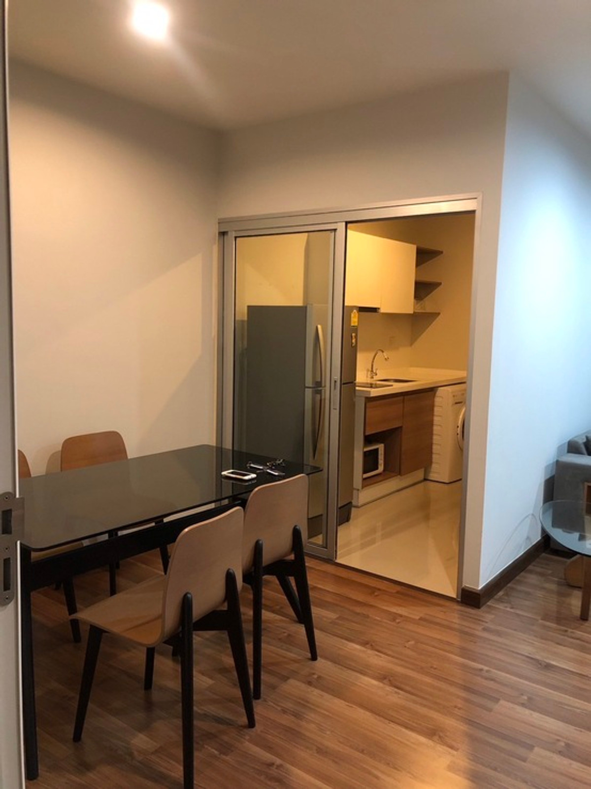 ขายคอนโดรัตนาธิเบศร์ สนามบินน้ำ พระนั่งเกล้า : 💖💖ขาย ราคาถูก Centric Tiwanon Station / 2 ห้องนอน 2 ห้องน้ำ มี ระเบียง ราคาเพียง 4.1 ล้านบาท// สนใจสอบถามได้นะคะ  LINE  ID = atfirm2010  💖💖