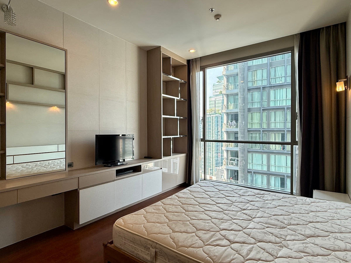 ให้เช่าคอนโดสุขุมวิท อโศก ทองหล่อ : คอนโด 2 ห้องนอน อยู่ใจกลางทองหล่อ 