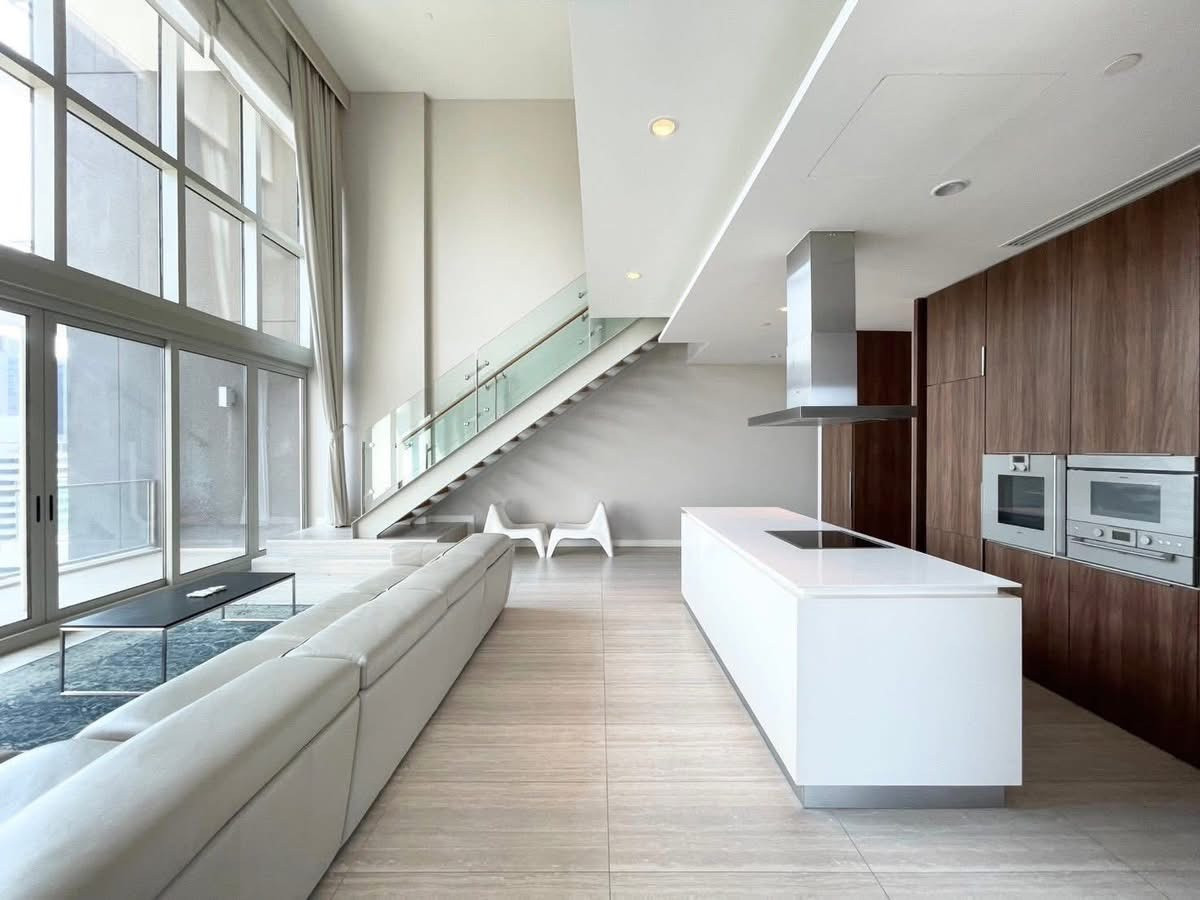 คอนโดวิทยุ ชิดลม หลังสวน : 🍃ขาย/ให้เช่าคอนโดDuplexฟรีโฮลด์ที่ 185 ราชดำริ 5 ห้องนอน ห้องใหญ่ เฟอร์นิเจอร์ครบ บนถนนราชดำริ มีพื้นที่ใช้สอย 339.12 ตร.ม. 