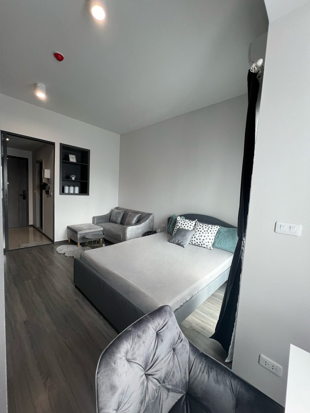 ให้เช่าคอนโดสยาม จุฬา สามย่าน : ห้องว่างพร้อมเข้าอยู่ Ideo Chula Samyan  Studio 28 sq.m. ชั้นสูง 20+ ด่วน! 24k / month