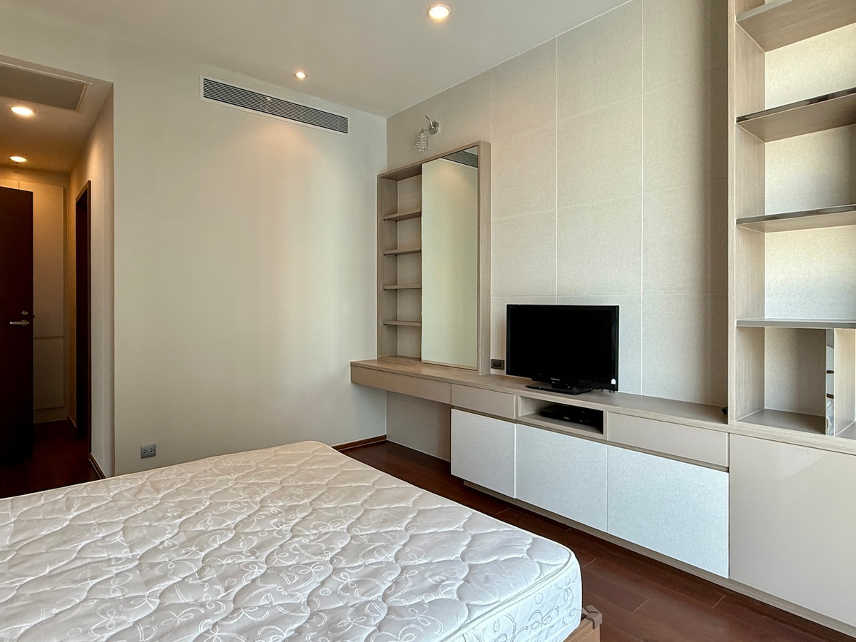 ให้เช่าคอนโดสุขุมวิท อโศก ทองหล่อ : คอนโด 2 ห้องนอน อยู่ใจกลางทองหล่อ 