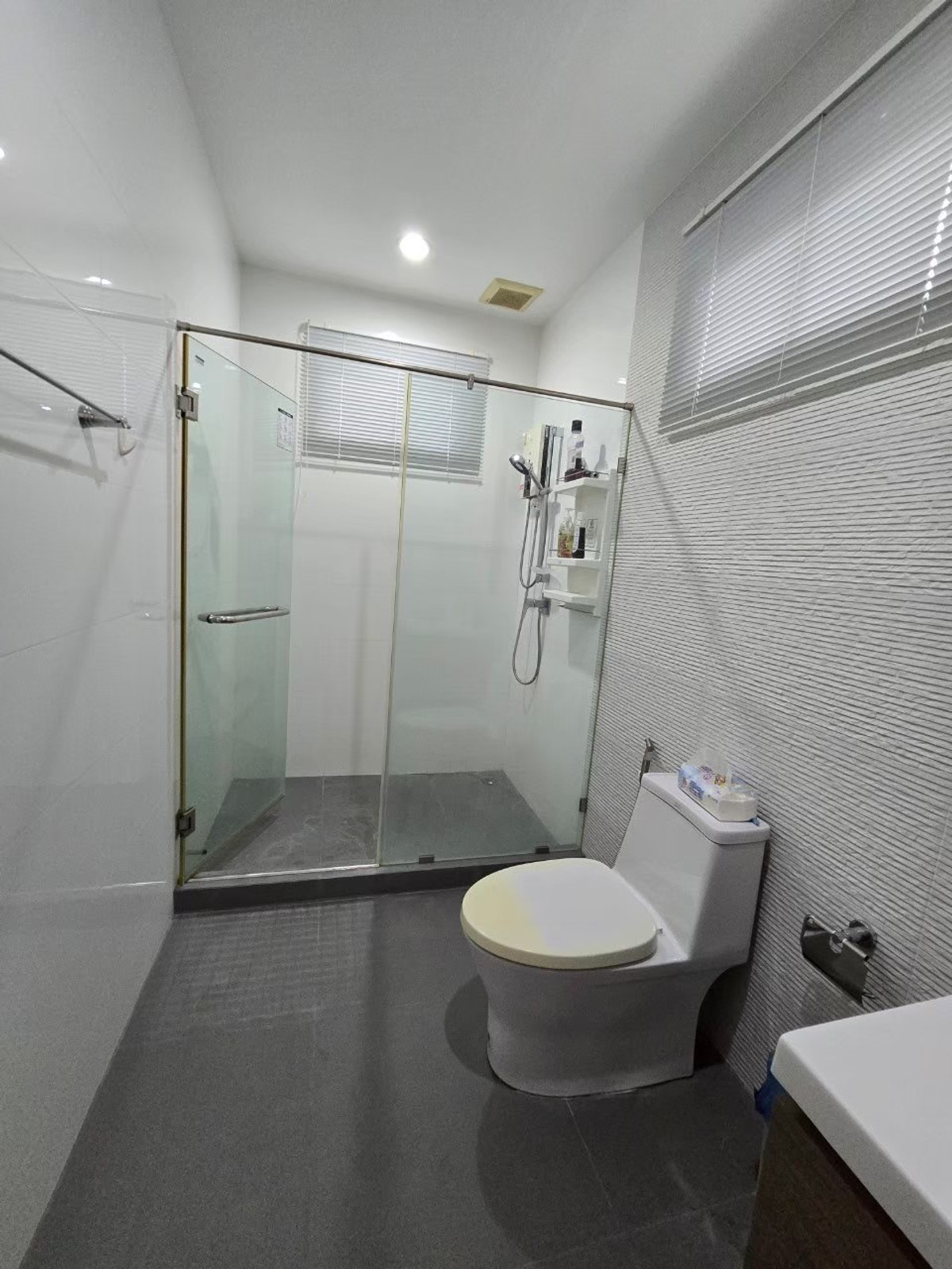 ขายบ้านบางนา แบริ่ง ลาซาล : คัดสรรสังคมคุณภาพ... เพื่อความเป็นส่วนตัวสูงสุดเพียง 99 ครอบครัวเท่านั้น