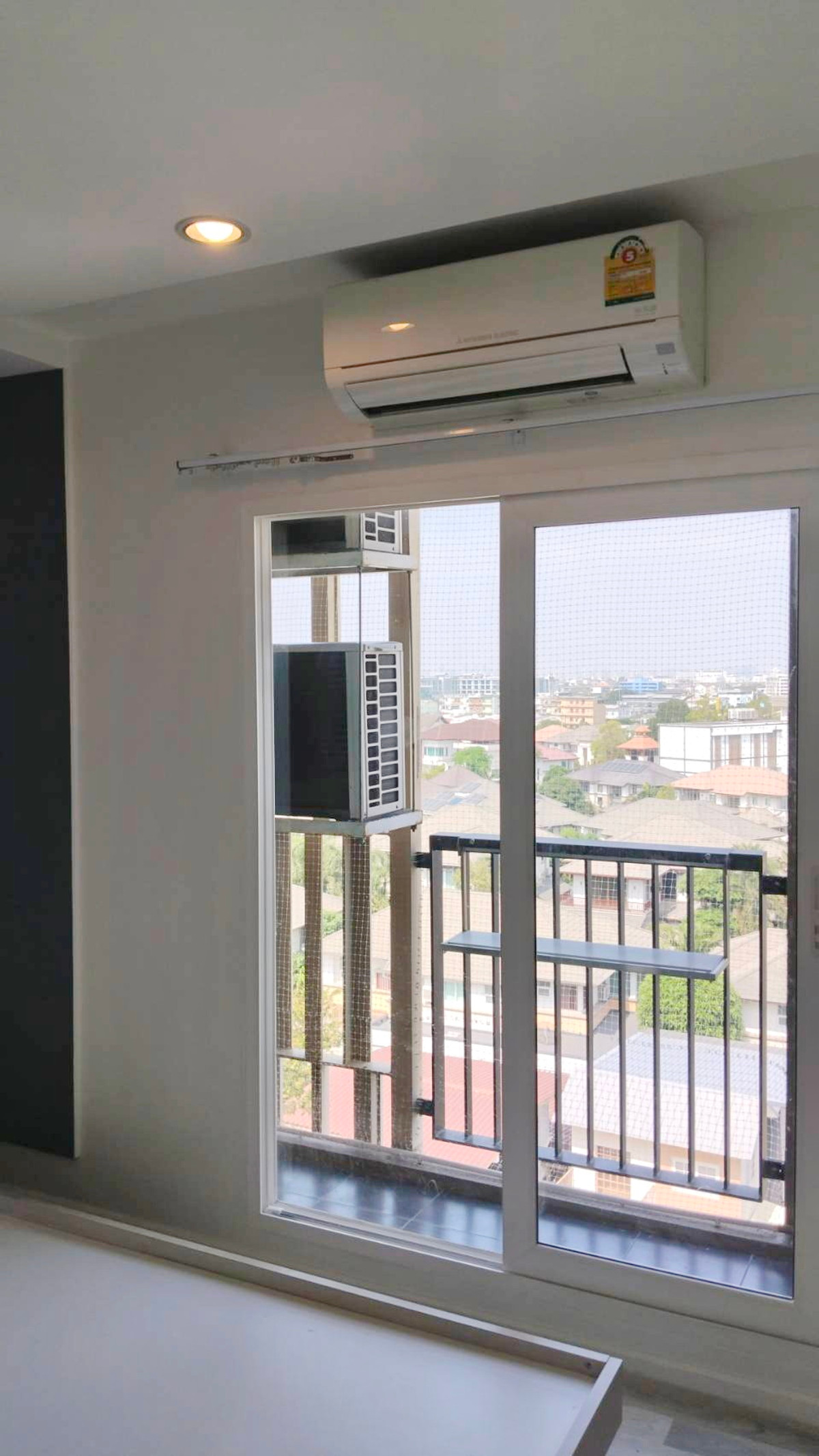 For SaleCondoPattanakan, Srinakarin : Sale 1 bedroom 8th floor pool view, The Key Udomsuk 