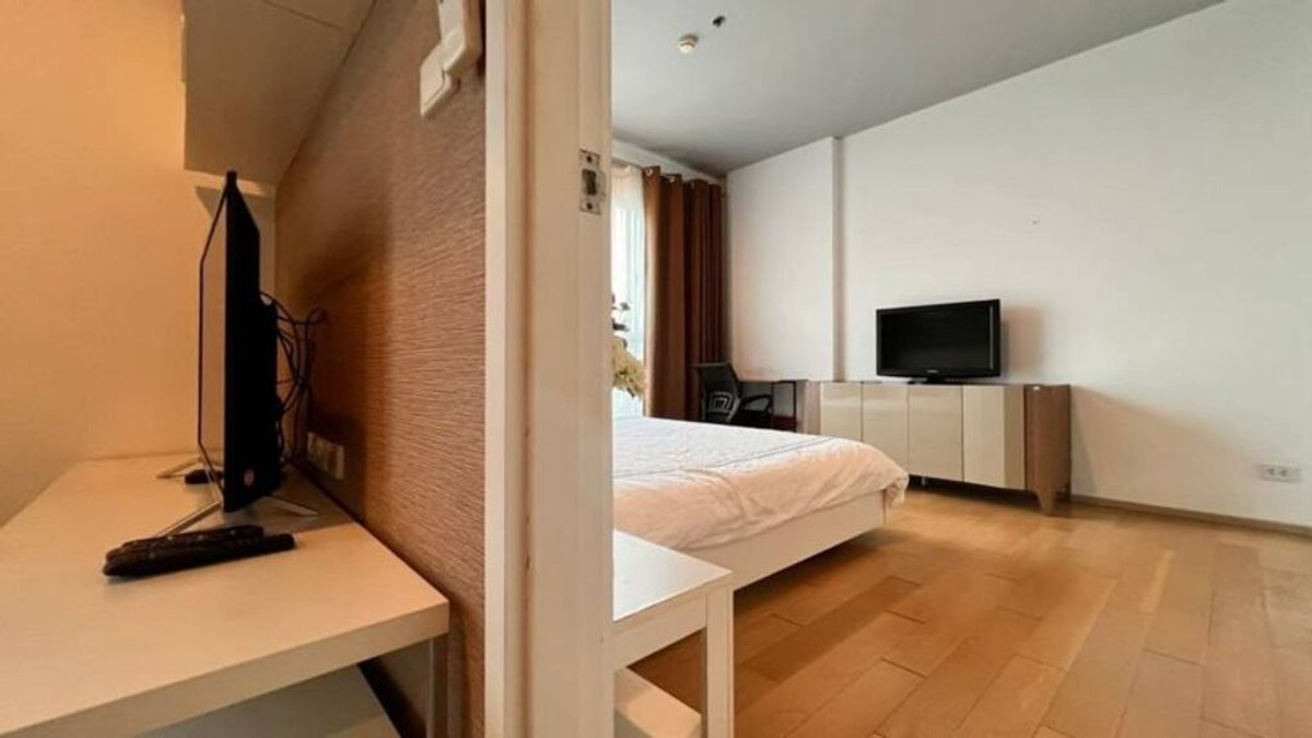 For SaleCondoWongwianyai, Charoennakor : For Sales Hive Sathorn Condo Unit 288/40