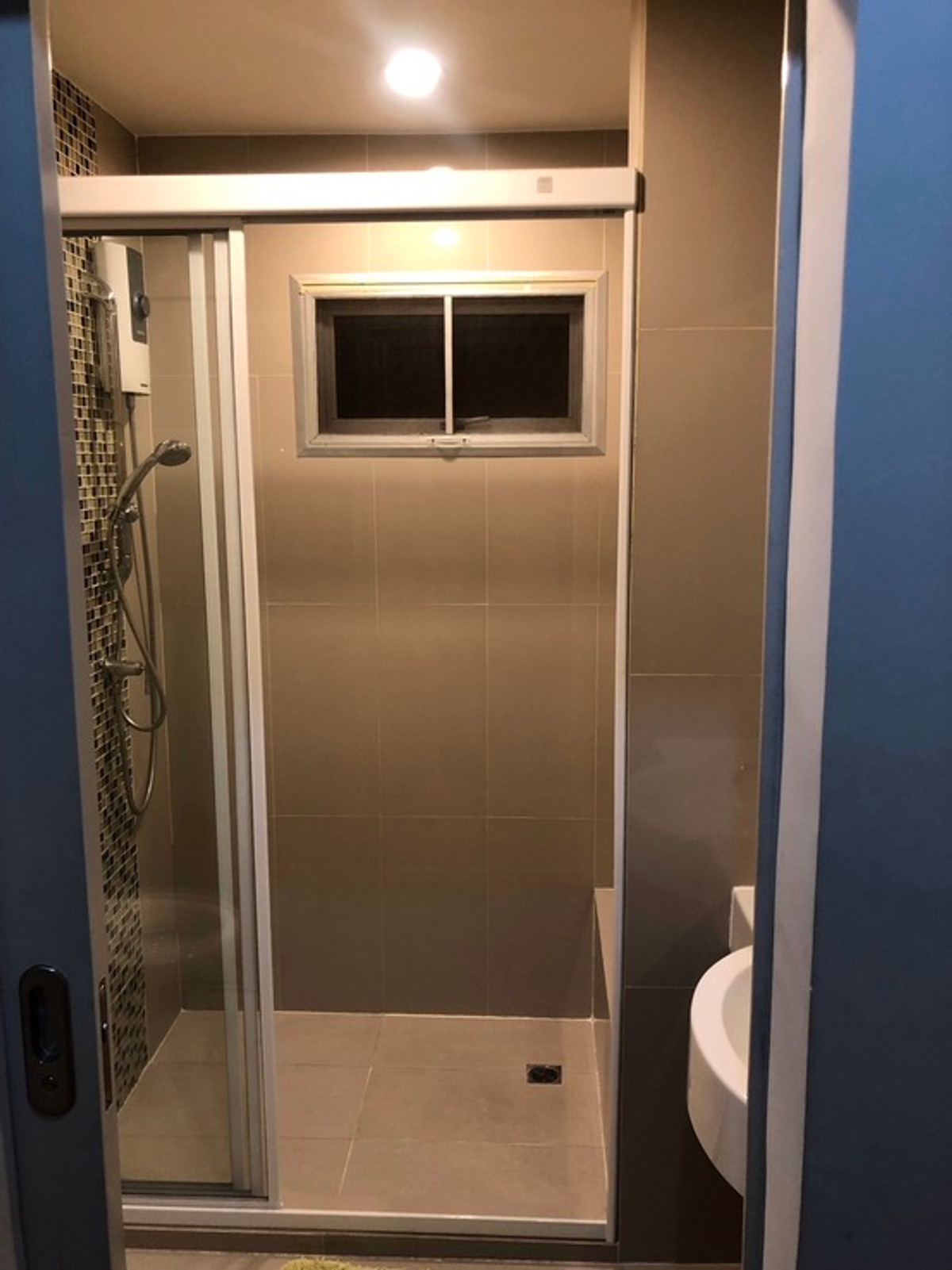 ขายคอนโดรัตนาธิเบศร์ สนามบินน้ำ พระนั่งเกล้า : 💖💖ขาย ราคาถูก Centric Tiwanon Station / 2 ห้องนอน 2 ห้องน้ำ มี ระเบียง ราคาเพียง 4.1 ล้านบาท// สนใจสอบถามได้นะคะ  LINE  ID = atfirm2010  💖💖