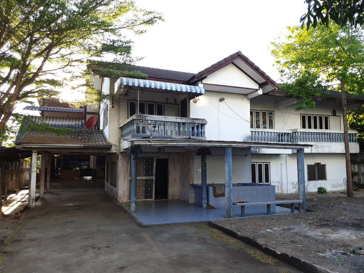 For SaleWarehouseBang kae, Phetkasem : House for sale with land and warehouse, 200 square meters, Soi Phetkasem 69.