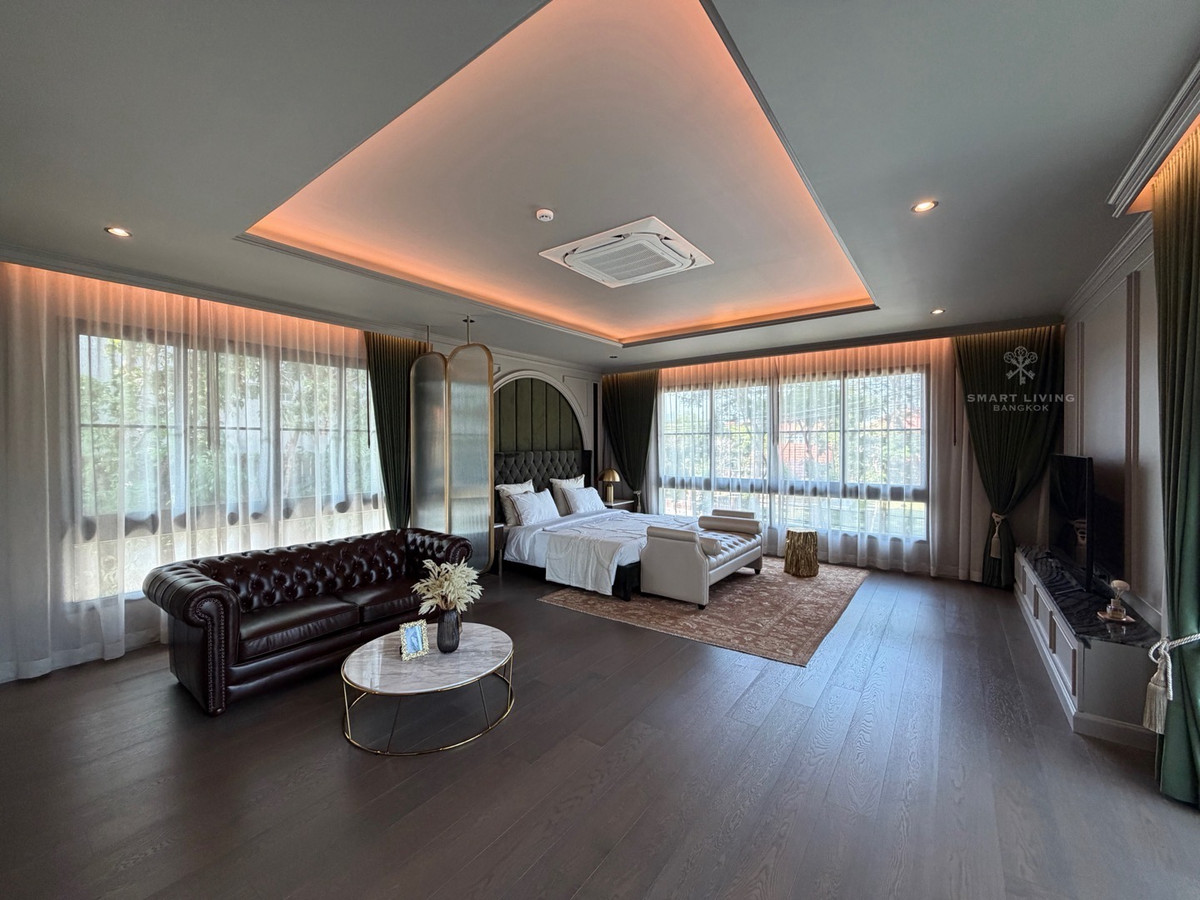 ขายบ้านแจ้งวัฒนะ เมืองทอง : บ้านหรูพร้อมลิฟต์ส่วนตัวและสระว่ายน้ำ ที่นิชดา โอนิกซ์ บ้านเดี่ยวกว้างขวาง ออกแบบในสไตล์ Art Deco หรูหรา สร้างด้วยวัสดุนำเข้าระดับพรีเมียม