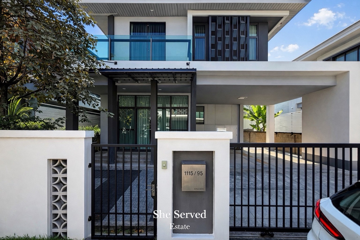 ให้เช่าบ้านพัฒนาการ ศรีนครินทร์ : ◈ Setthasiri Pattanakarn ◈	•	4 bedrooms •	3 bathrooms	•	Parking for 2 cars	•	Land area: 55 sq.w.	•	Usable area: 180 sq.m