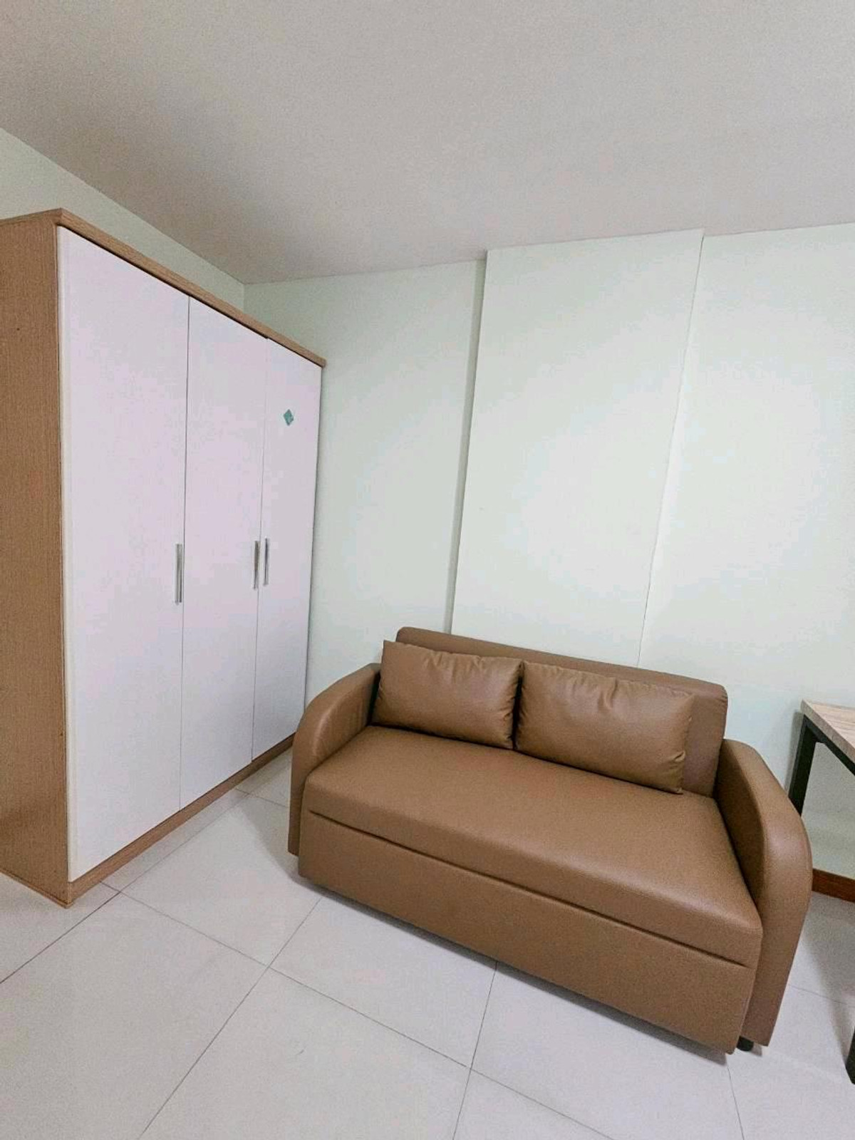 For RentCondoRamkhamhaeng, Hua Mak : For rent A2, 2nd floor, price only 6000 baht.