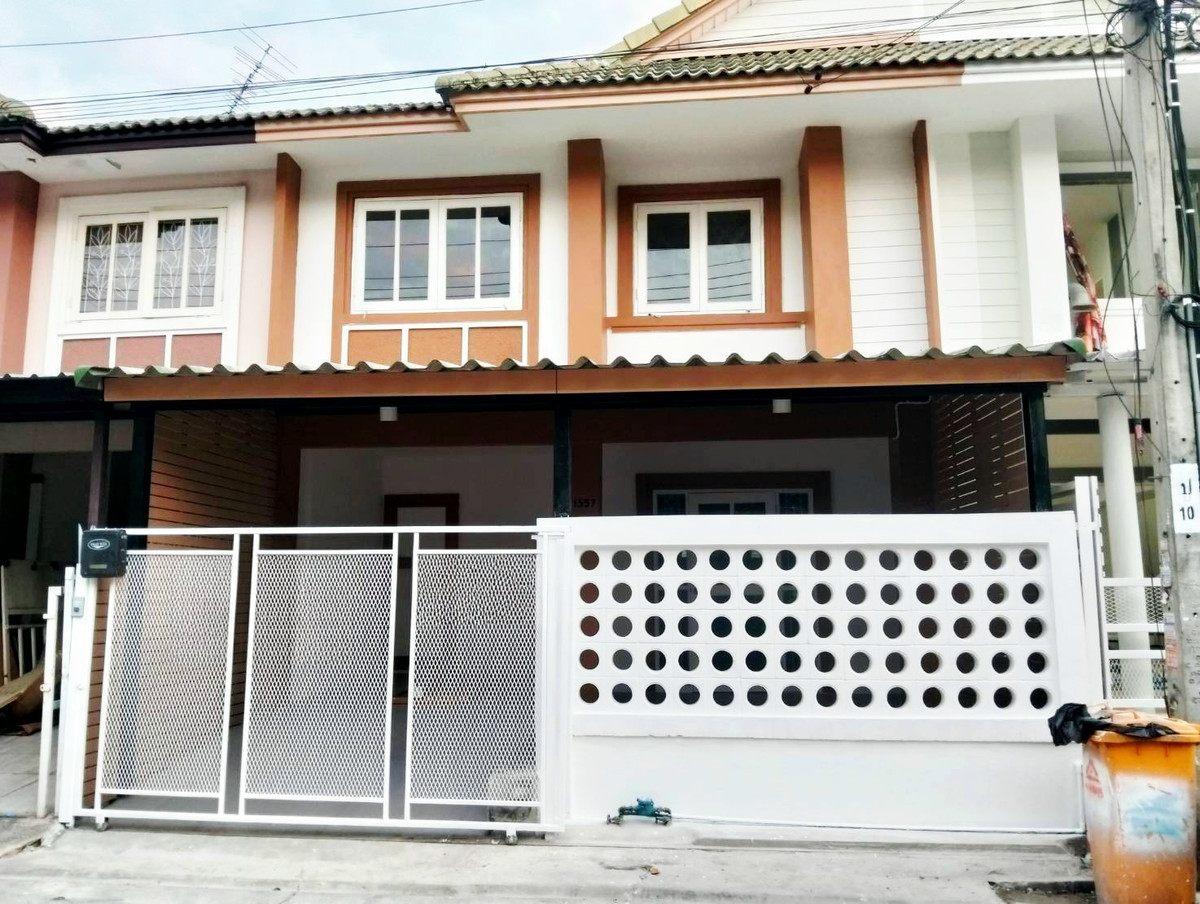 For SaleTownhomeSamut Prakan,Samrong : 💕Free transfer, free gifts as shown in the picture, house next to the road behind Bang Pu Industrial Estate, spacious kitchen.
