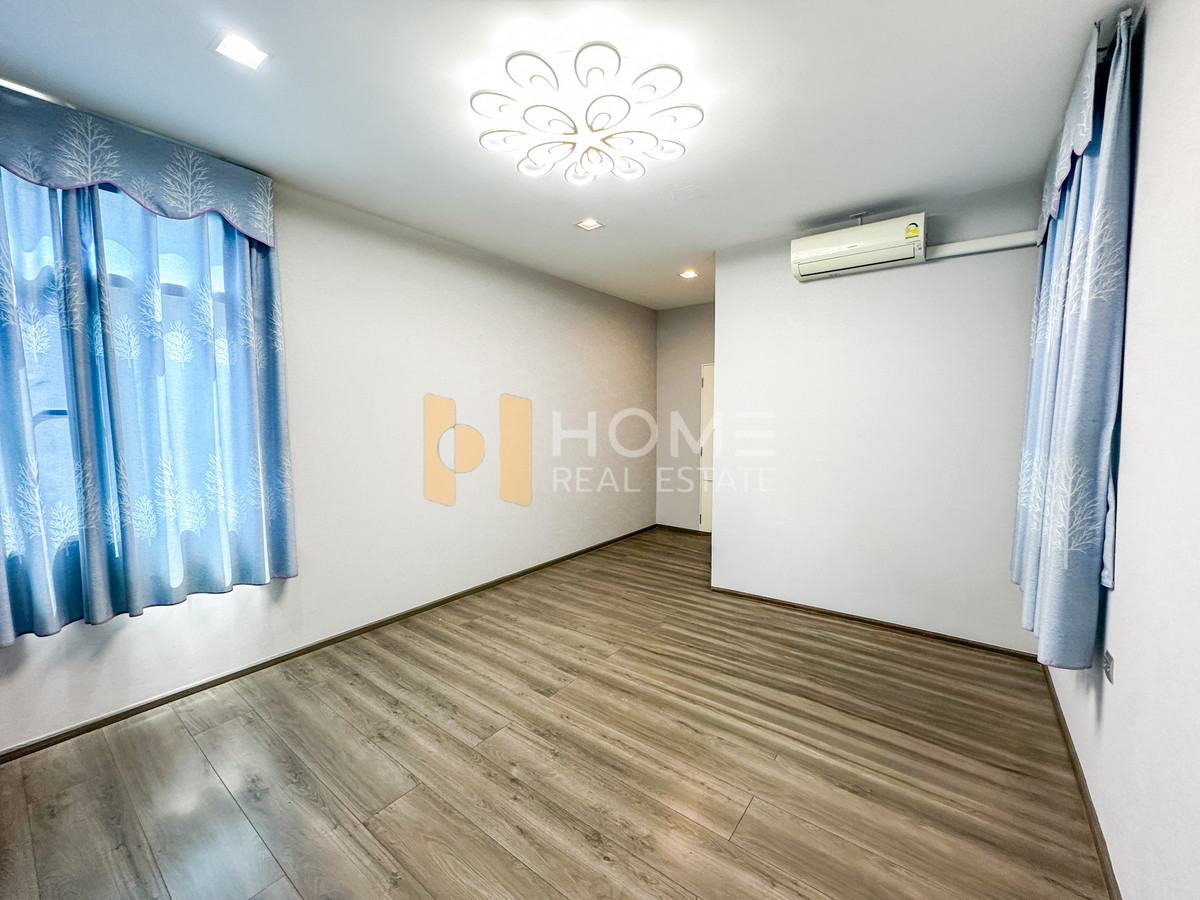 ขายบ้านบางนา แบริ่ง ลาซาล : Rare Item! บ้านหน้าทะเลสาบ วิวหลักล้าน 🏞️ มัณฑนา 2 บางนา กม.7 / 4 ห้องนอน (ขาย), Mantana 2 Bangna Km.7 / 4 Bedrooms (FOR SALE) YOK047