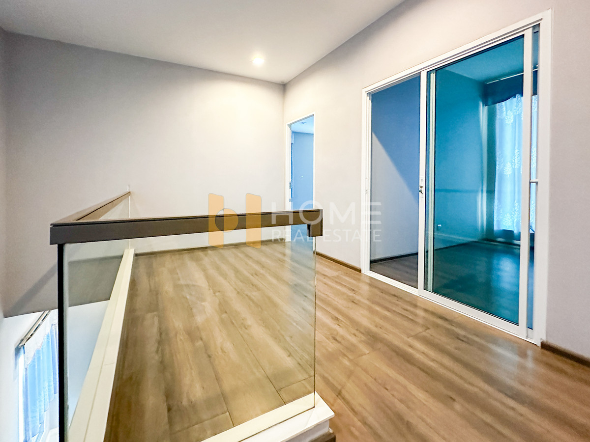 ขายบ้านบางนา แบริ่ง ลาซาล : Rare Item! บ้านหน้าทะเลสาบ วิวหลักล้าน 🏞️ มัณฑนา 2 บางนา กม.7 / 4 ห้องนอน (ขาย), Mantana 2 Bangna Km.7 / 4 Bedrooms (FOR SALE) YOK047