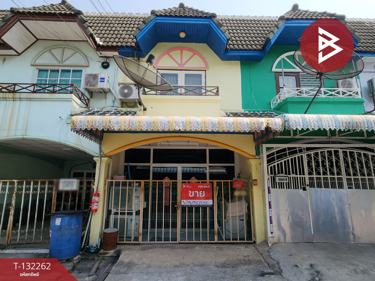 For SaleTownhomeSamut Prakan,Samrong : Townhouse for sale Phet Phonsawan Village, Tai Ban, Samut Prakan
