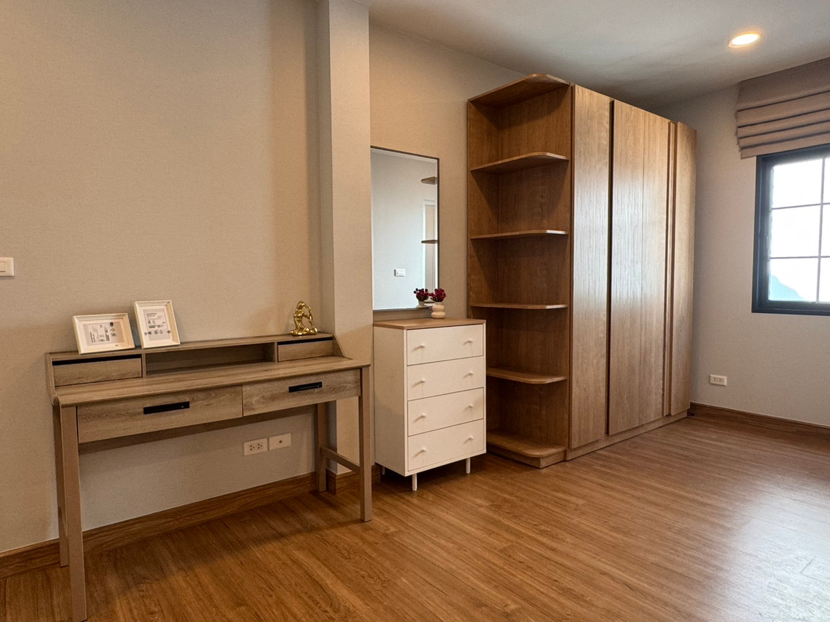 For RentHouseBangna, Bearing, Lasalle : Ready to live in a luxury home, Centro Bangna ✨ 4 bedrooms, 3 parking spaces, contact 095 426 4563 (Boss)