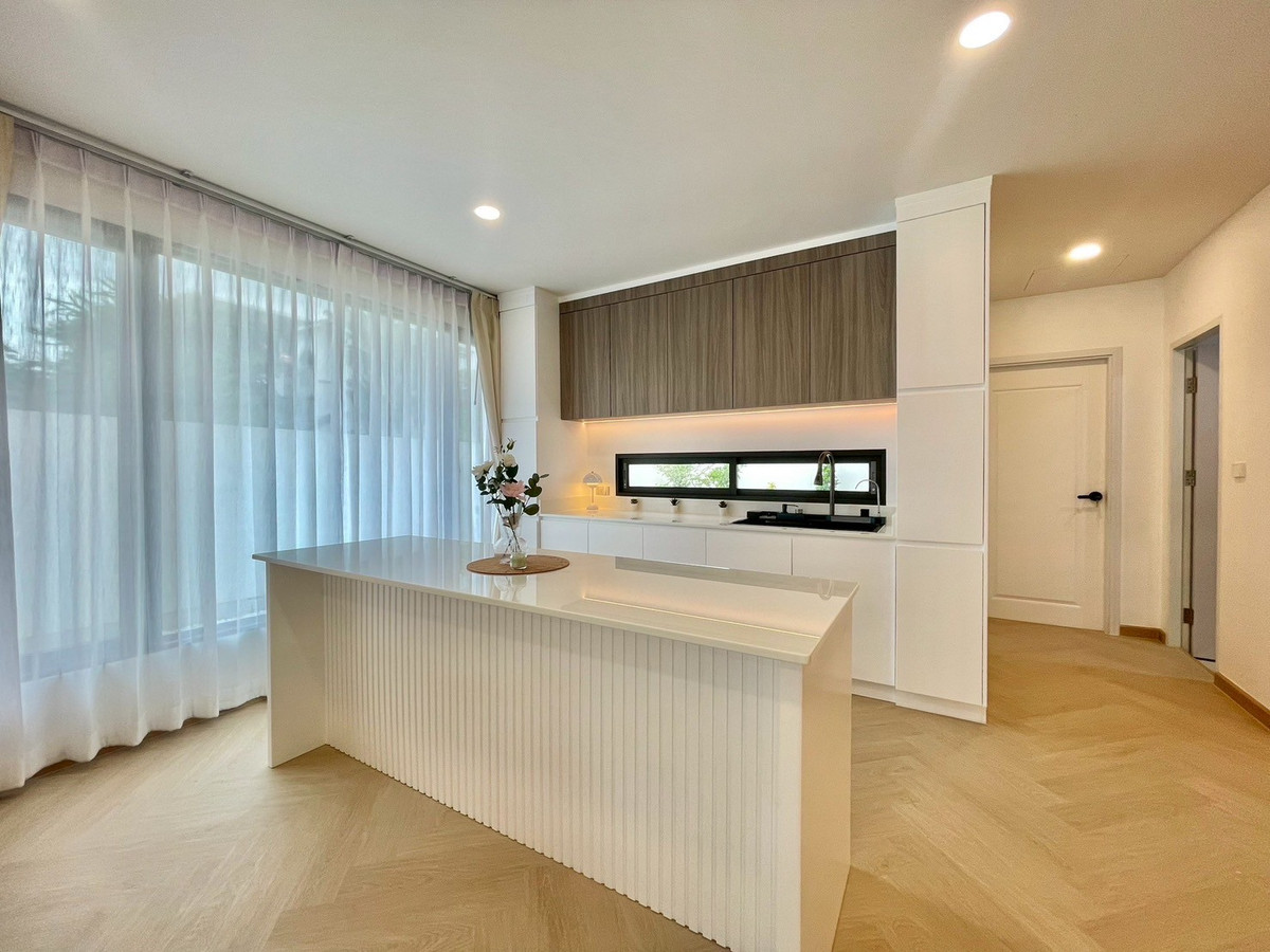 For SaleHousePattanakan, Srinakarin : Muangthong Garden Village / 3 Bedrooms (For Sale), Meuangthong Garden / 3 Bedrooms (FOR SALE) FON270