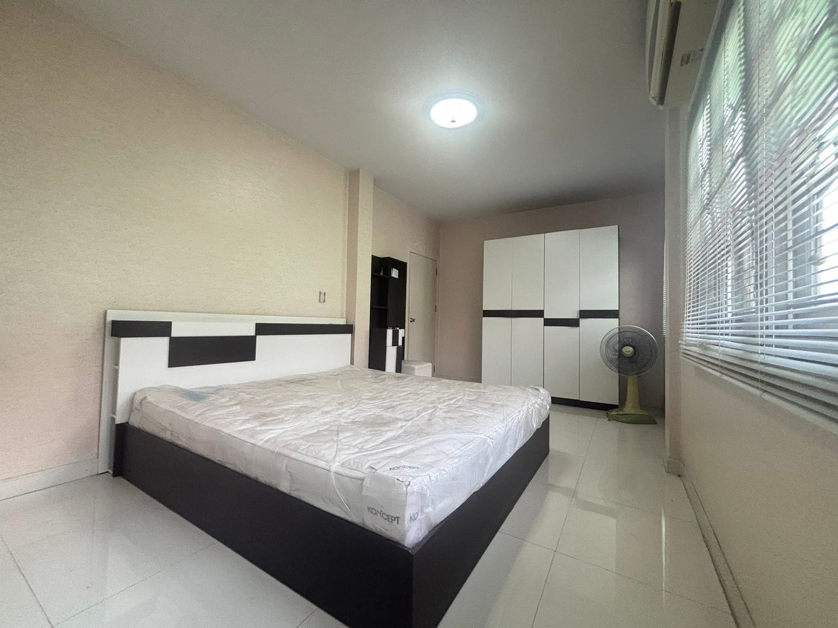 ให้เช่าบ้านราษฎร์บูรณะ สุขสวัสดิ์ : ขาย / ให้เช่าบ้านเดี่ยว หมู่บ้านเพ็ญพร 2 เลียบทางด่วนประชาอุทิศ (ตรงข้ามปั๊ม ปตท.)